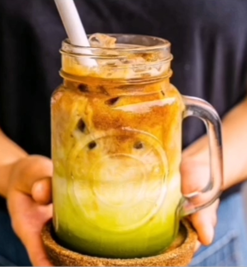 Iced Matcha Latte with Espresso